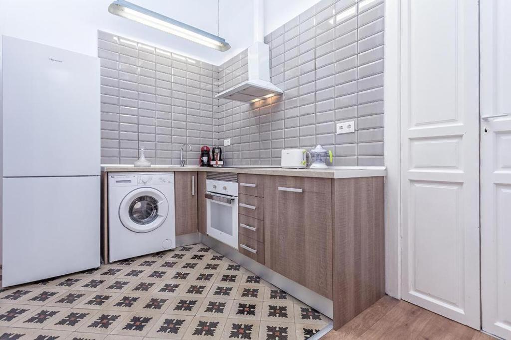 Apartamentos Teatro Αλικάντε Εξωτερικό φωτογραφία